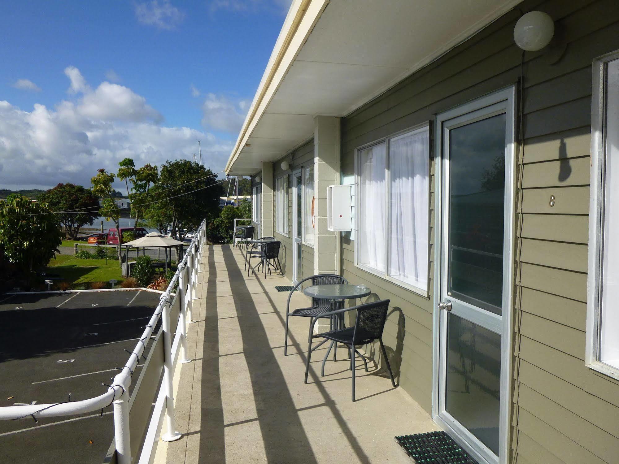 Marina Court Motel & Apartments Whangarei Zewnętrze zdjęcie
