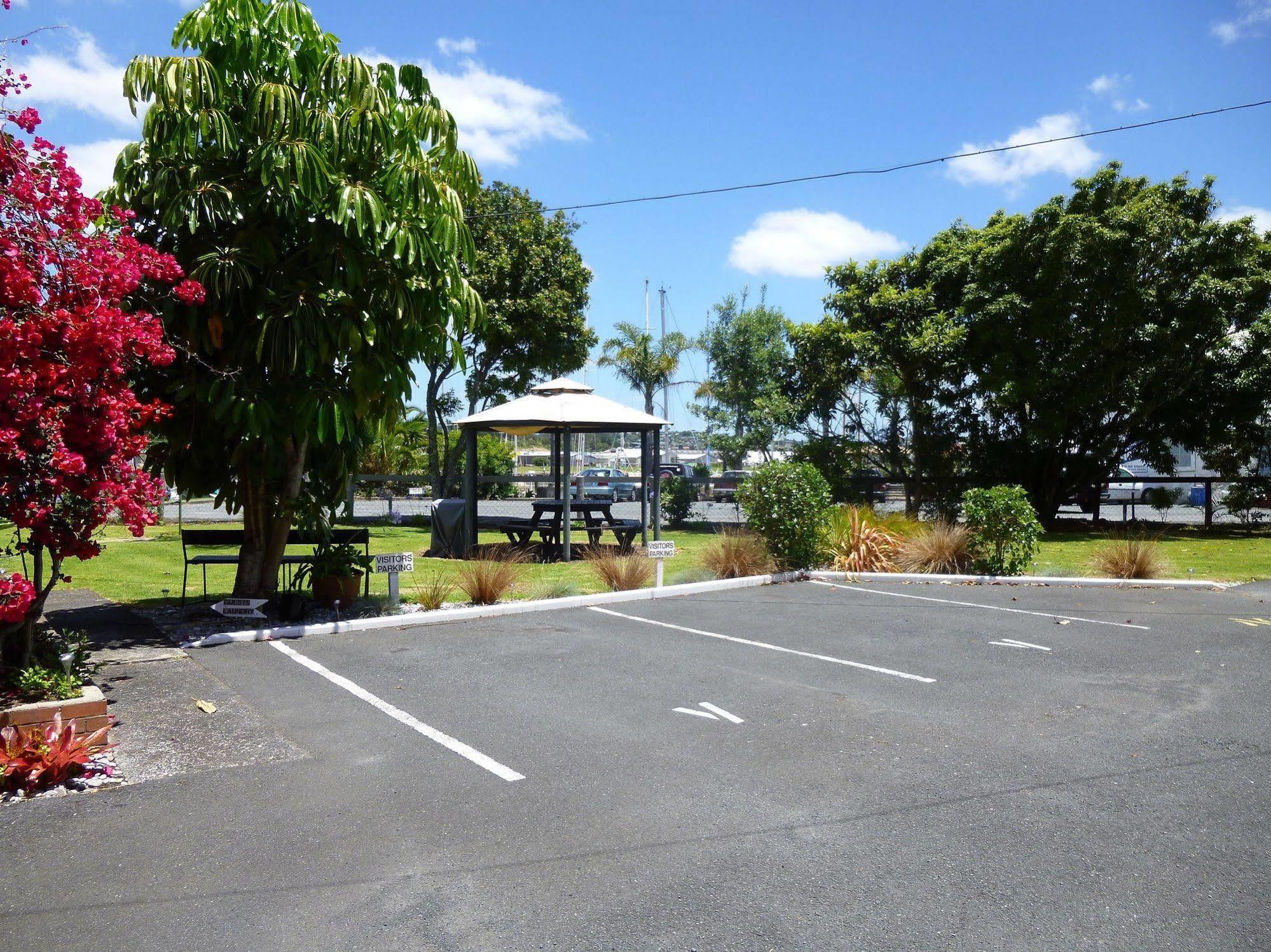 Marina Court Motel & Apartments Whangarei Zewnętrze zdjęcie