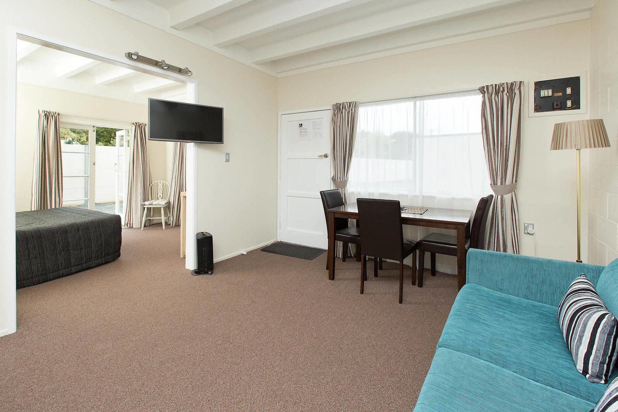 Marina Court Motel & Apartments Whangarei Zewnętrze zdjęcie
